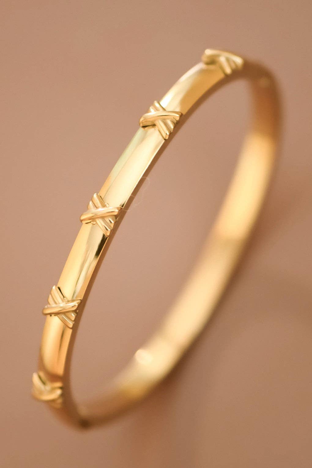 Hinged Bangle 18K Gold PVD Plated Waterproof Stainless Steel