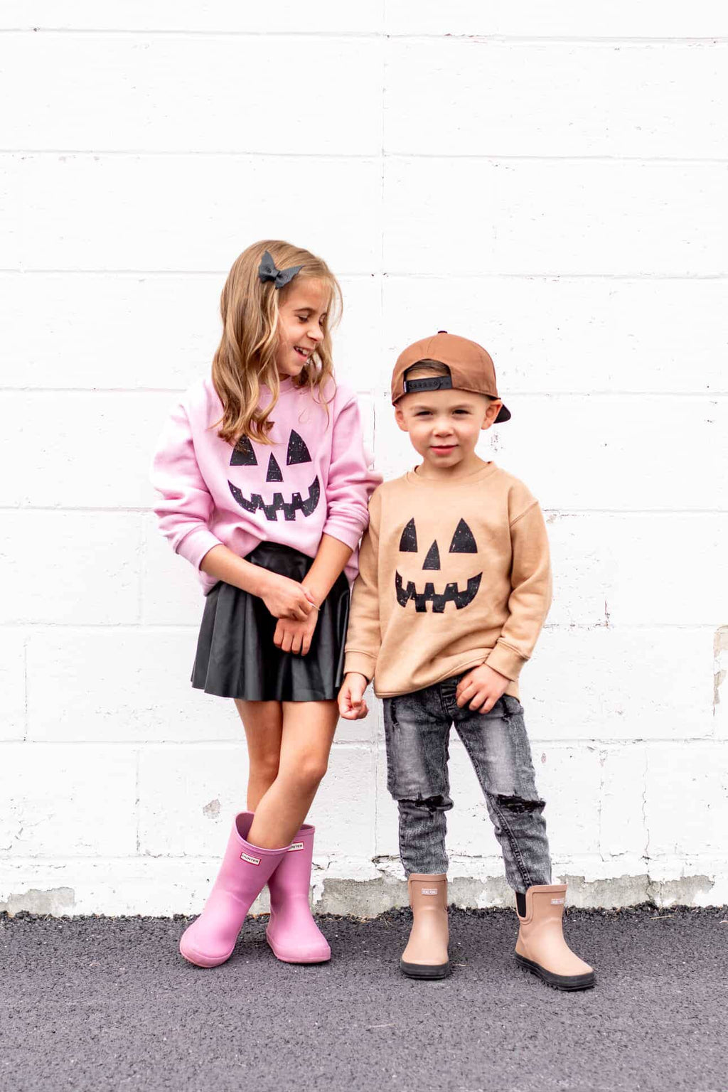 Pink Pumpkin Smiley Halloween Sweatshirt