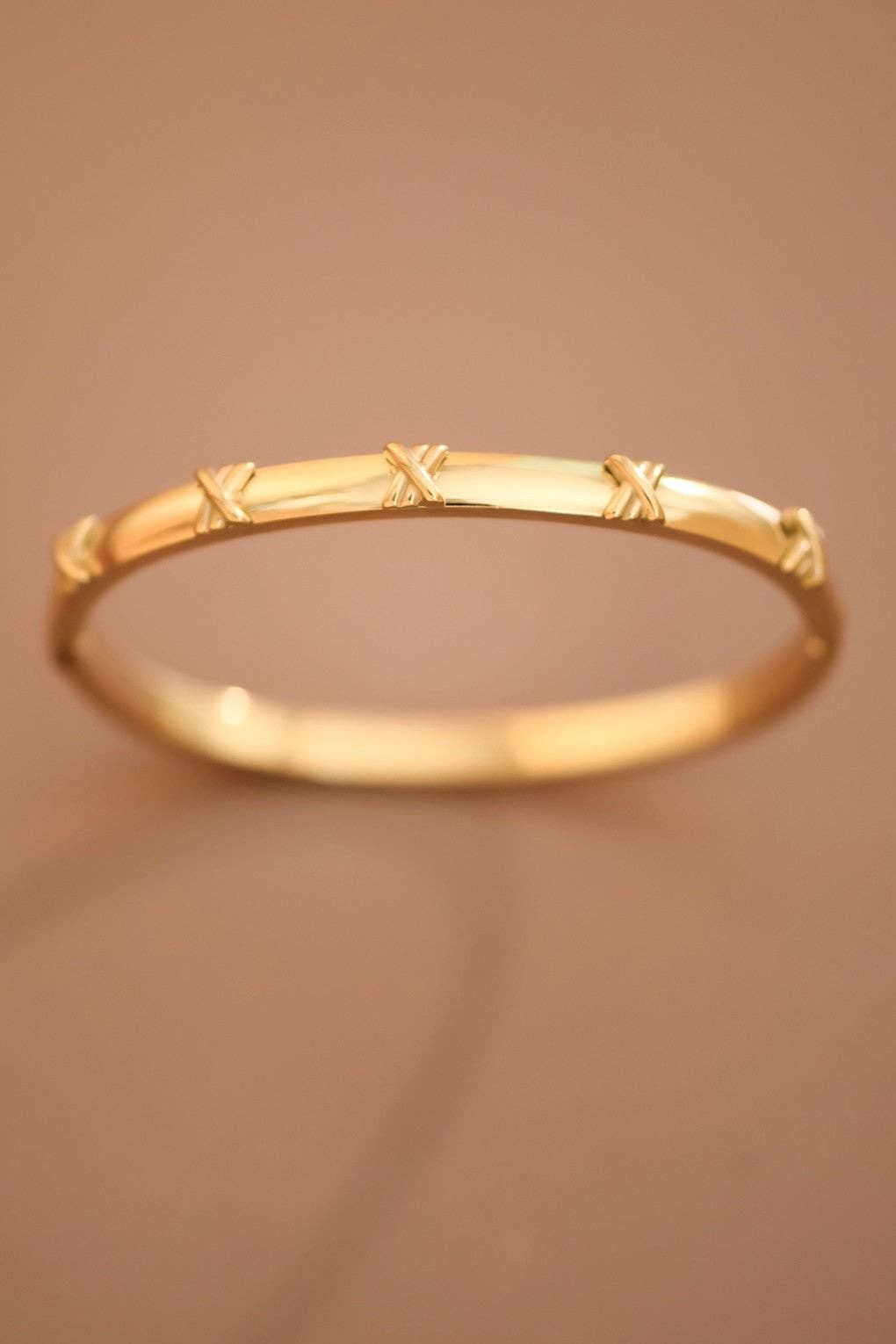 Hinged Bangle 18K Gold PVD Plated Waterproof Stainless Steel